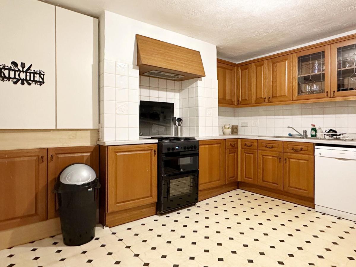 Hannah Place Near Finsbury Park - 4 Double Beds, Ideal For Families, Max 8 People Лондон Екстер'єр фото