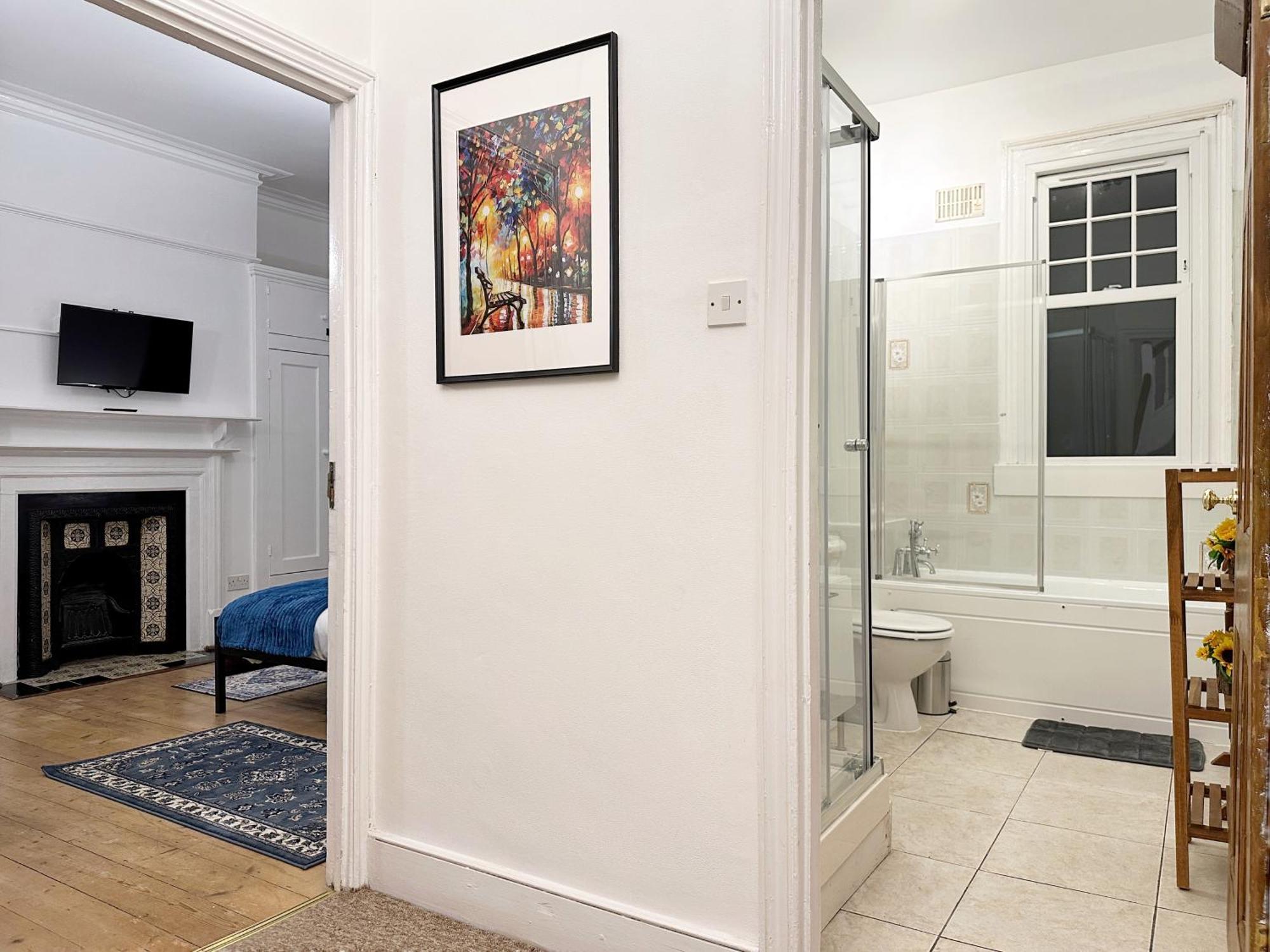 Hannah Place Near Finsbury Park - 4 Double Beds, Ideal For Families, Max 8 People Лондон Екстер'єр фото